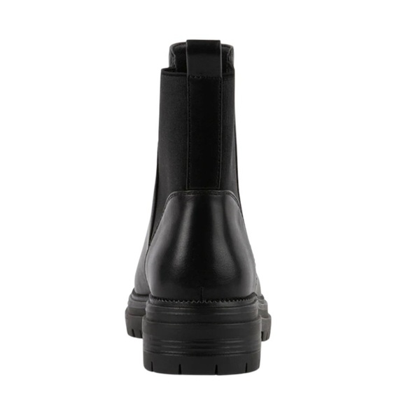 STEVE MADDEN 🆕 Chelsea Boot Slip-on Lug Sole Ankle Bootie Beaming Black 9.5 fit - Picture 8 of 12